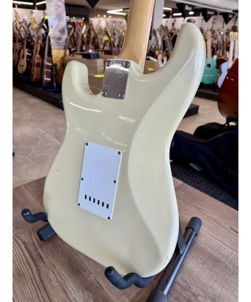 -Tokai-Goldstar-sound-Strat-