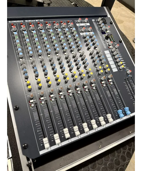 Allen-Heath-mixwizard-4-122-homes