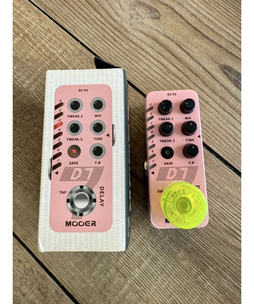 mooer-d7-delay-packaging