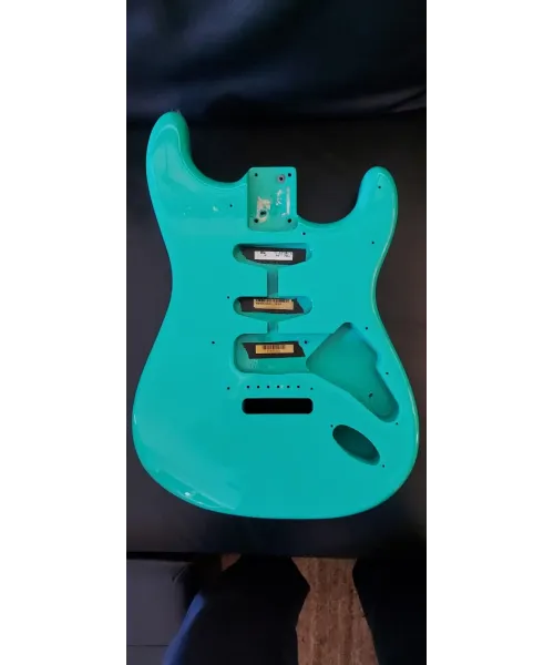 strato-type-emerald-green-custodia