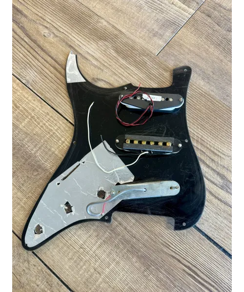 pickguard-strato-type-3-single-coil
