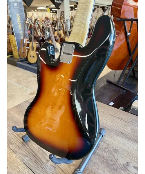 basso-assemblato-5-corde-fretless-borsa