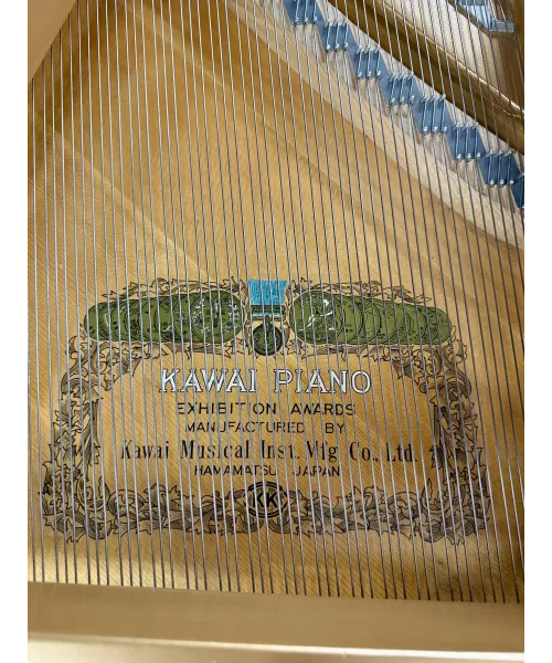 Half tail piano Kawai mod. GS30 glossy black