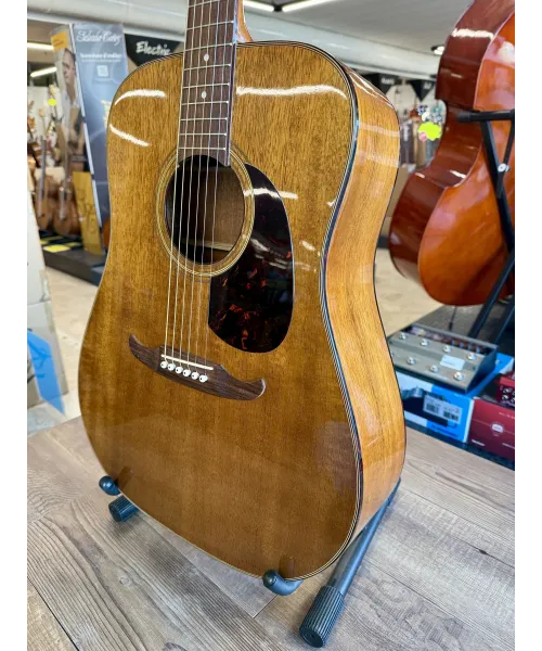 fender-newporter-custody