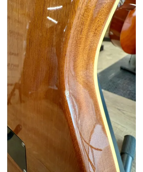 Godin-acousticaster-natural-custody