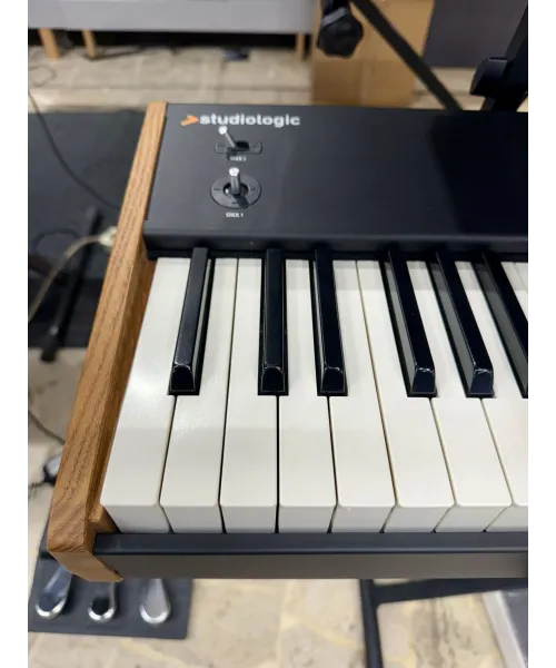 studiologic-Numa-x-plan-gt-