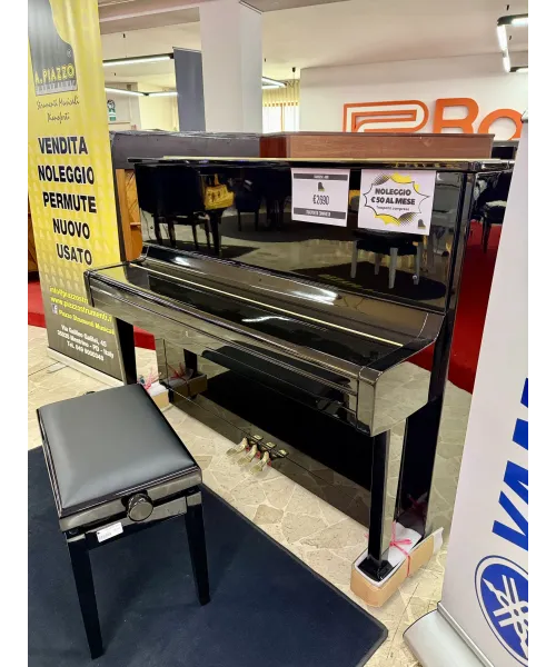 Yamaha vertical piano mod. U1 glossy black