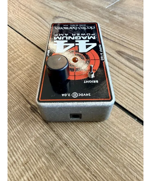 electro-Harmonix-44-Magnum-power-amp-packaging