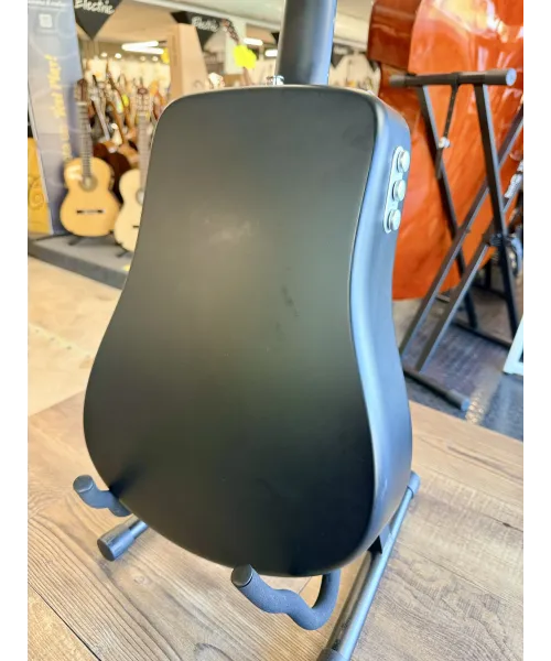 lava-music-me-2-l2-black-custodia