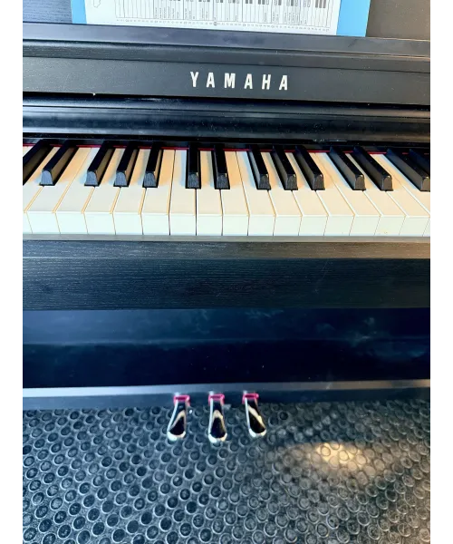 yamaha-clp-725-black