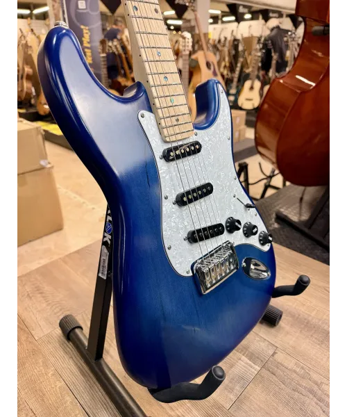 Jeremiah-guitars-layer-type-Blue-bag