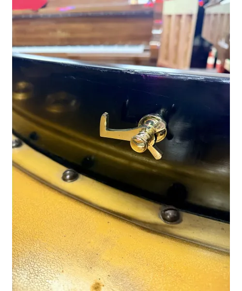 Piano Half tail Blutner black satin