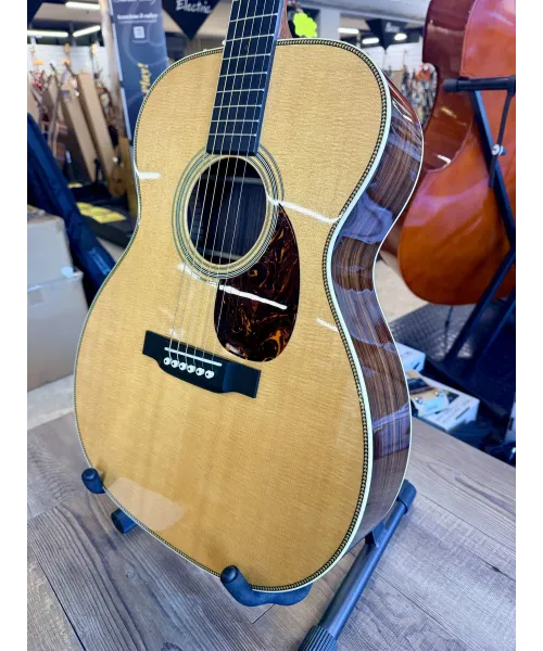 martin-om-28-custodia