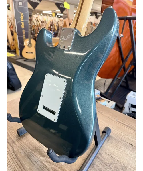 fender-layercaster-1991-case case