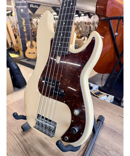 sire-marcus-miller-p5r-vintage-white