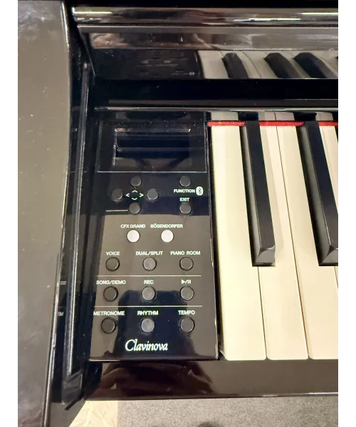 yamaha-clp675-black-polish