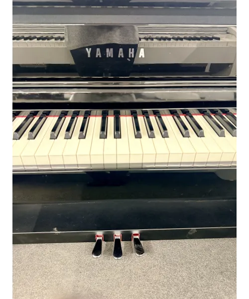 yamaha-clp675-black-polish