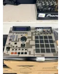 akai-mpc2000xl-se3-special-edition