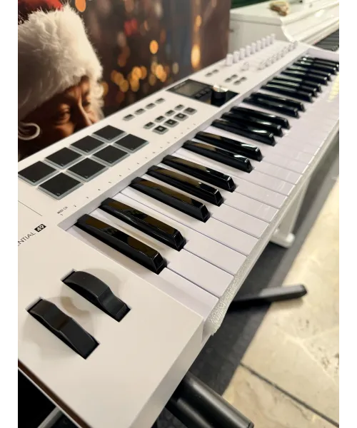 arturia-keylab-essential-49-packaging