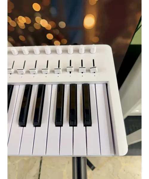 arturia-keylab-essential-49-packaging