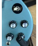 epiphone-inspired-by-gibson-sg-st-pelham-blue-maestro-vibrola-custodia