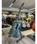 Epiphone-inspired-by-Gibson-sg-St-Pelham-Blue-master-vibrola-custody