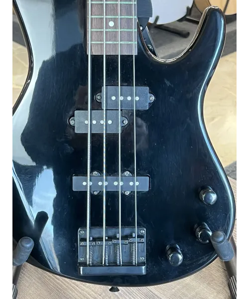 ibanez-trb100-black-custodia