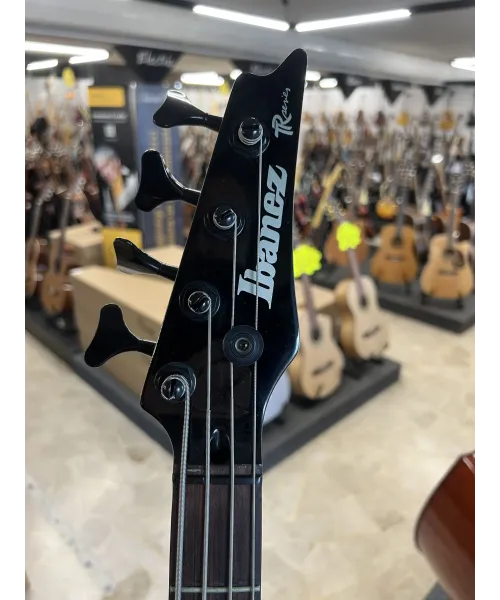 ibanez-trb100-black-custodia