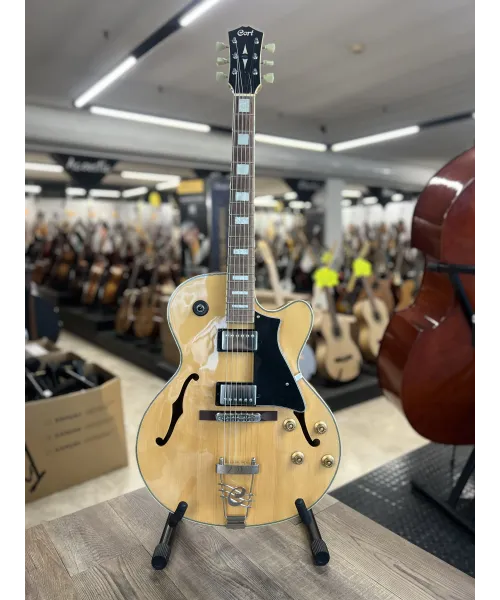 Cort-Yorktown-natural-bag