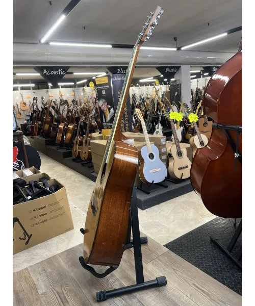 larrivee-MoD-lv05-custody