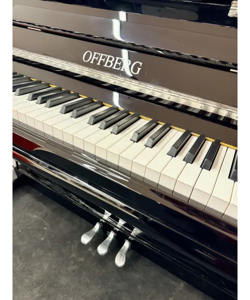 Vertical piano offberg mod. 122T Glossy Black + Silent