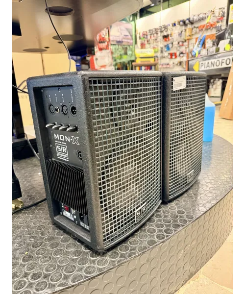 Sr.-technology-Mon-x-couple