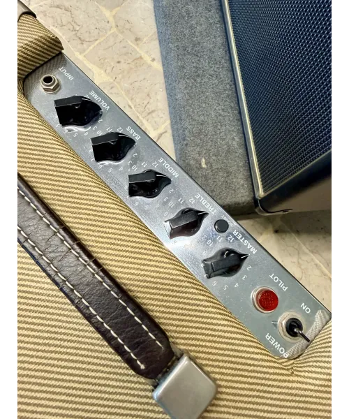 Peavey-classic-20-Tweed-made-in-USA