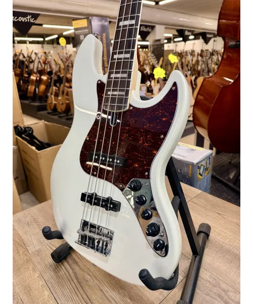 sire-Marcus-Miller-v7-White