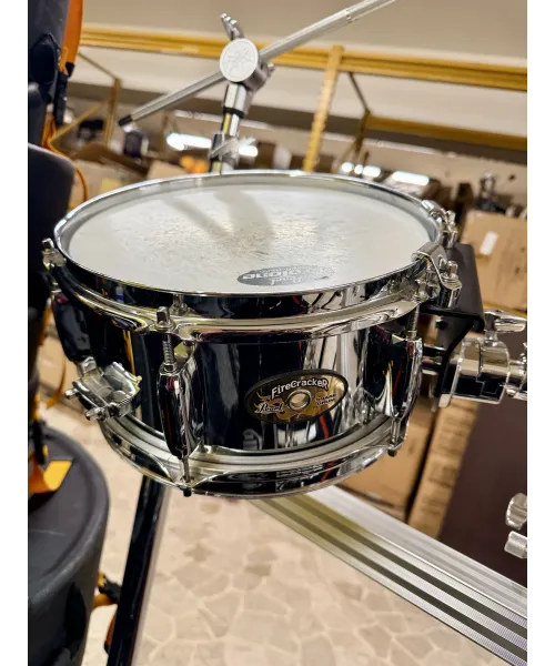 pearl-firecracker-105-sospeso