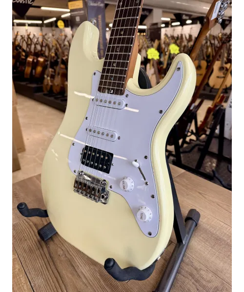 Schecter-r66-HSS-Strat-slouis