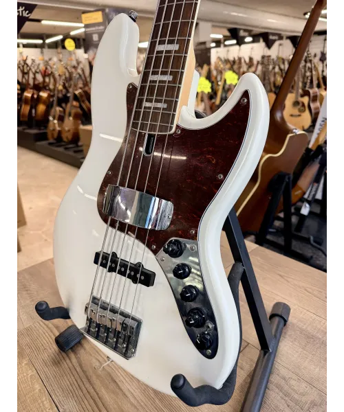 sire-Marcus-Miller-v7-5-White