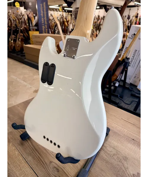 sire-Marcus-Miller-v7-5-White