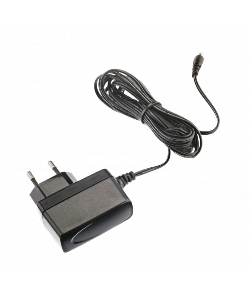 K&M gold-colored LED piano lamp